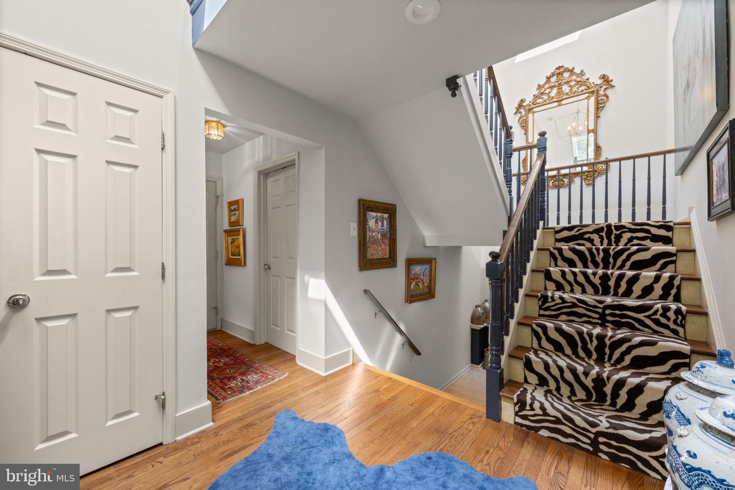 416 Inveraray Property Photo 5