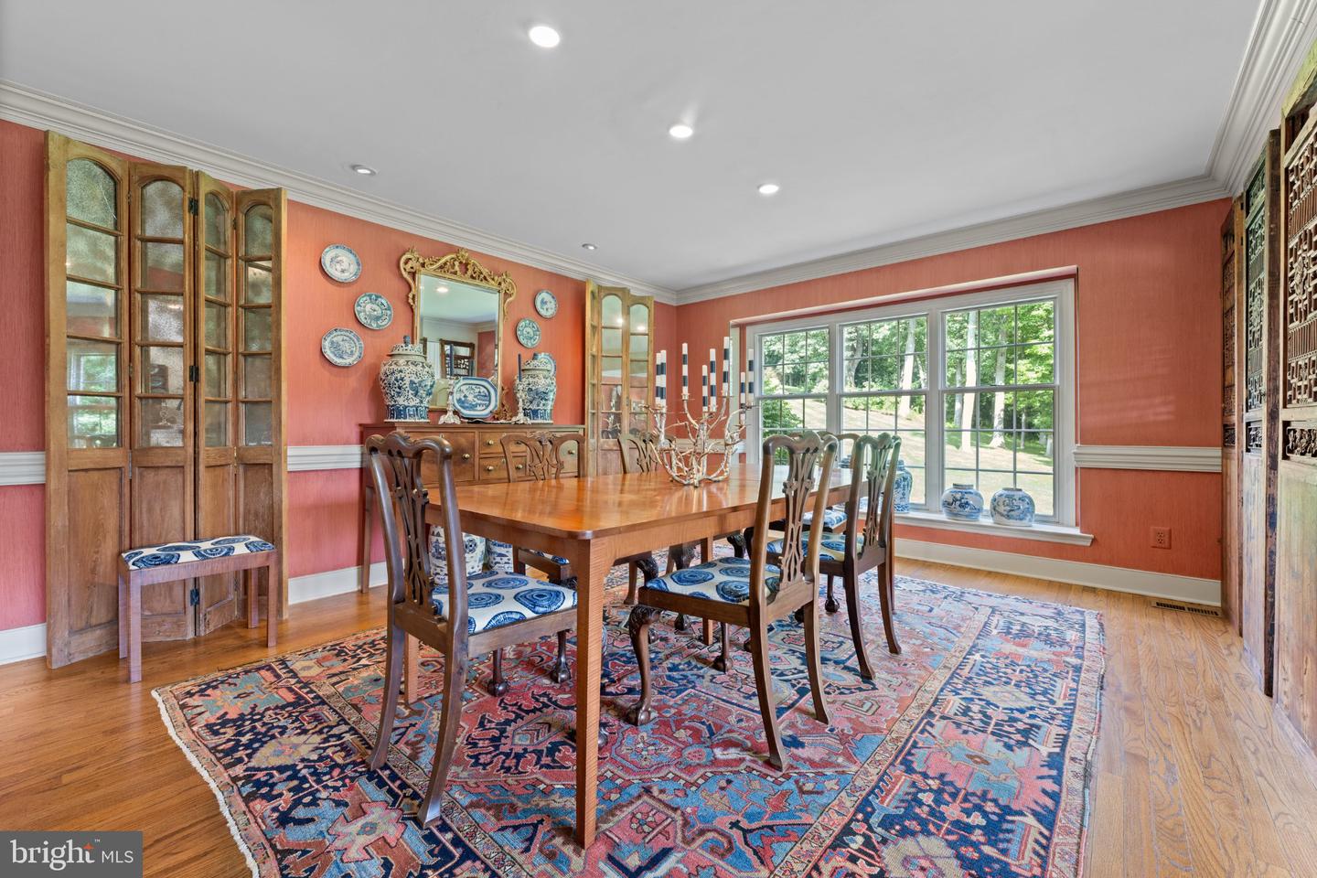 416 Inveraray Property Photo 9