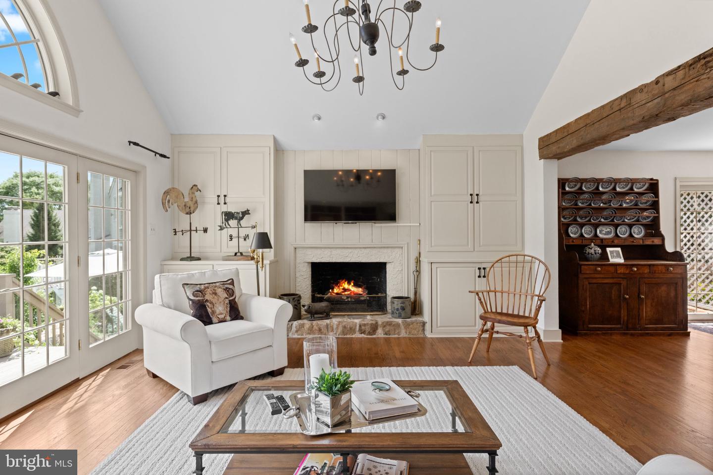 416 Inveraray Property Photo 16