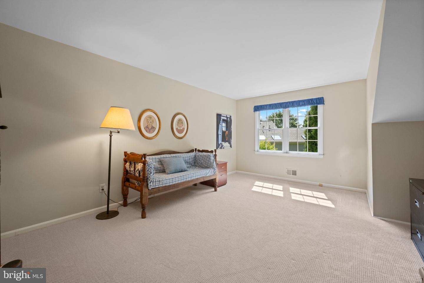 416 Inveraray Property Photo 34