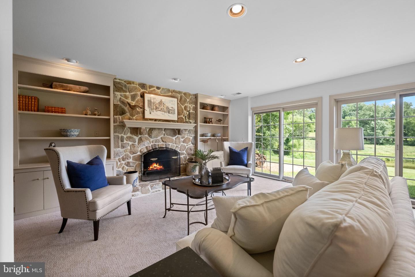 416 Inveraray Property Photo 36