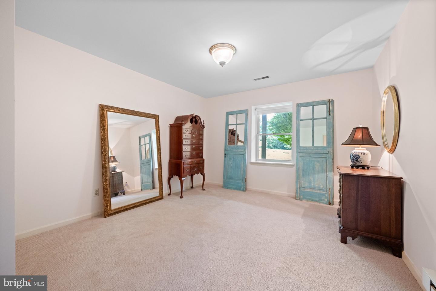 416 Inveraray Property Photo 40