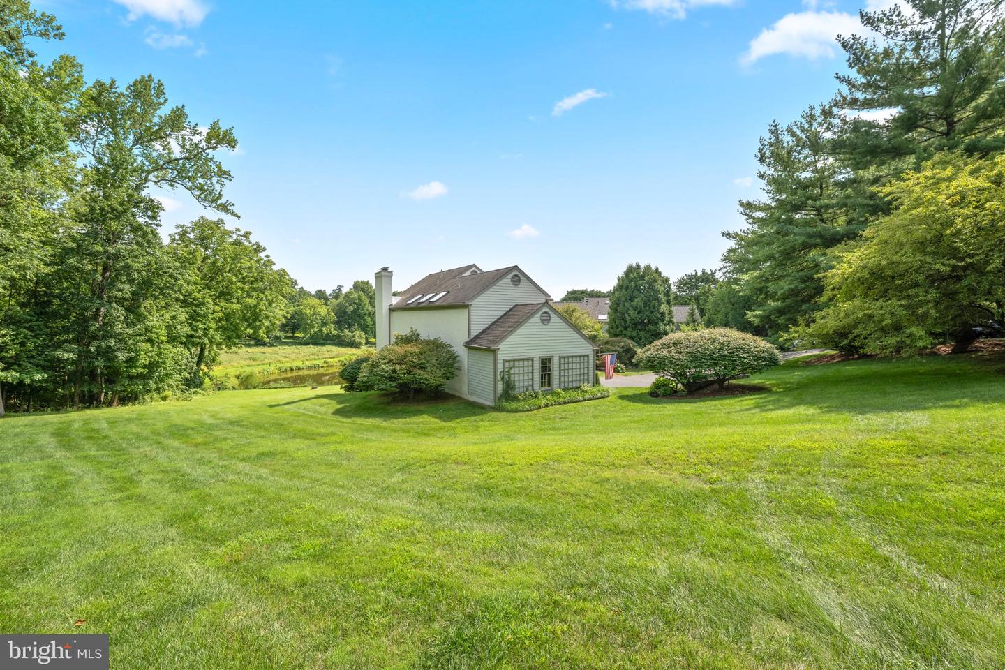 416 Inveraray Property Photo 41