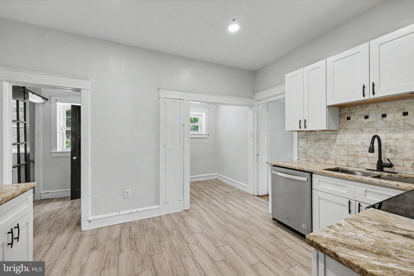 2470 Dutton Mill Rd Property Photo 12