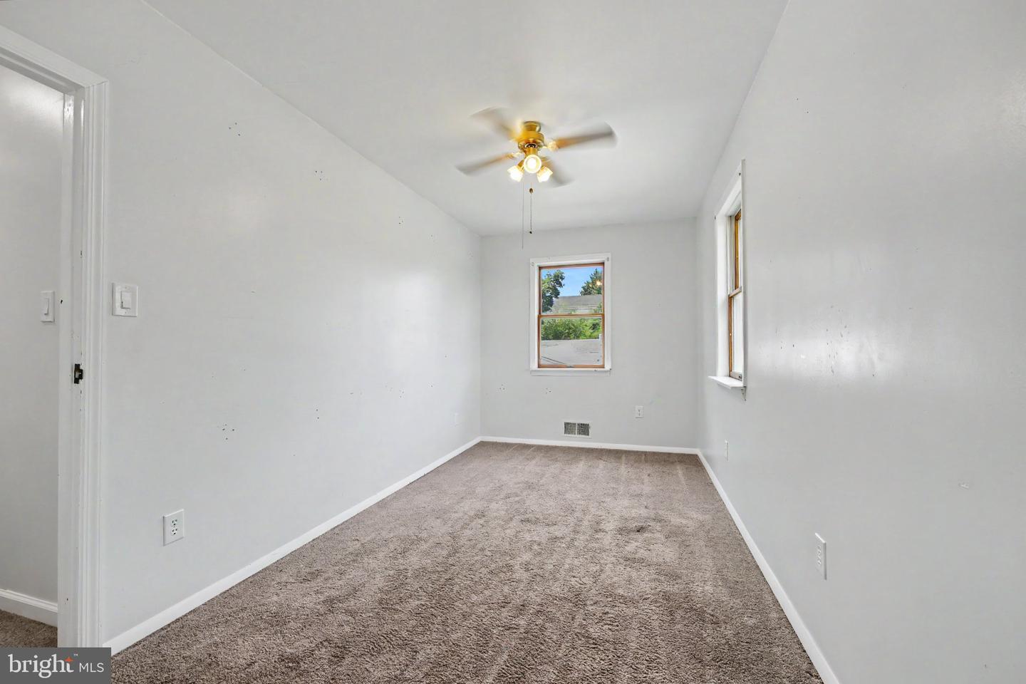 2470 Dutton Mill Rd Property Photo 32