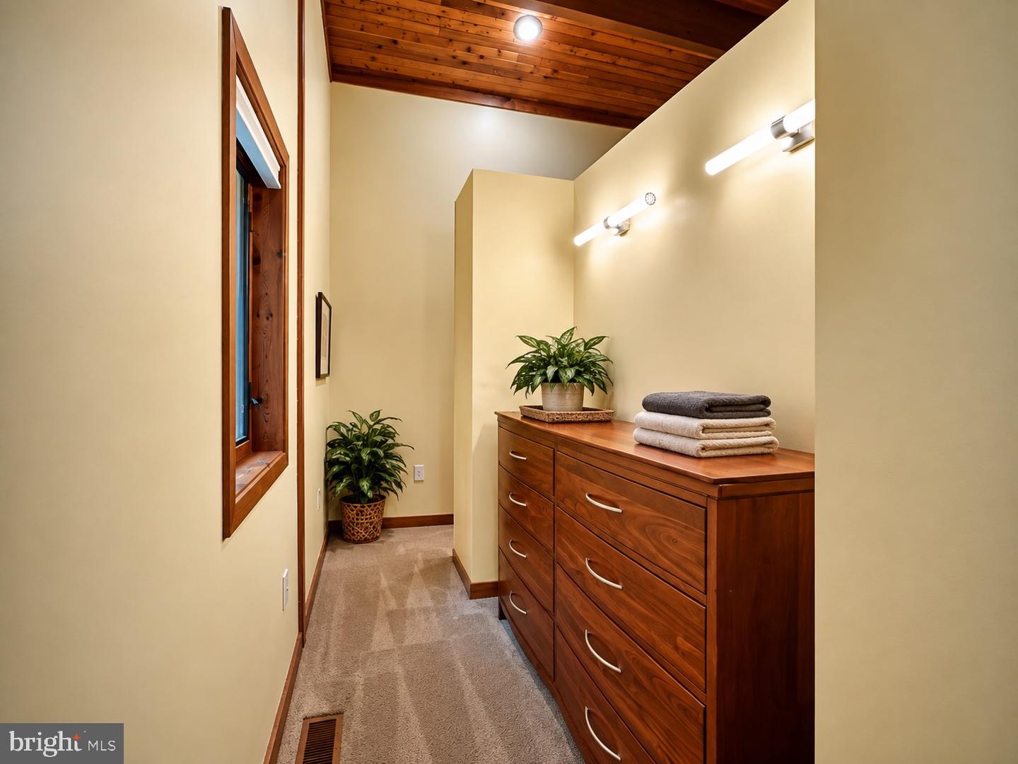602 Featherbed Ln Property Photo 19