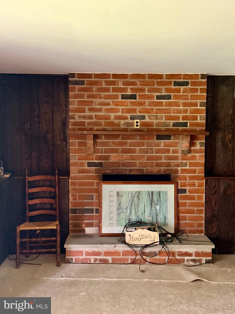 172 Blackthorne Ln Property Photo 14