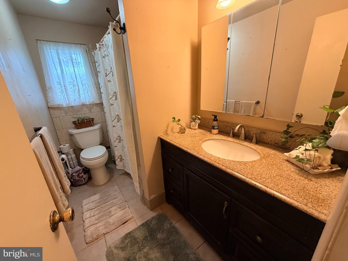 172 Blackthorne Ln Property Photo 21