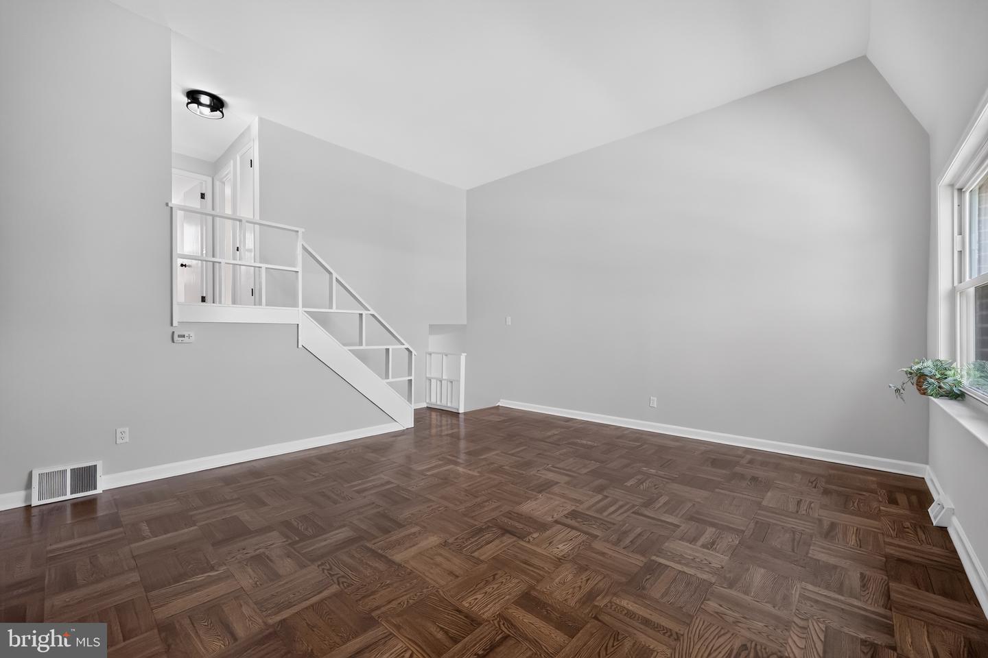 161 Chadwick Ave Property Photo 4
