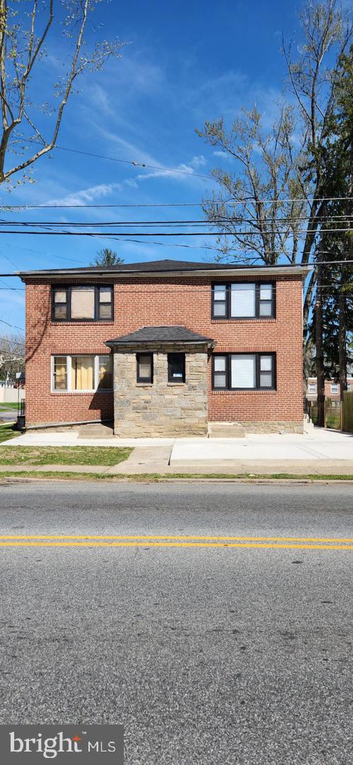 500 E 22ND ST #UNIT B Property Photo 1