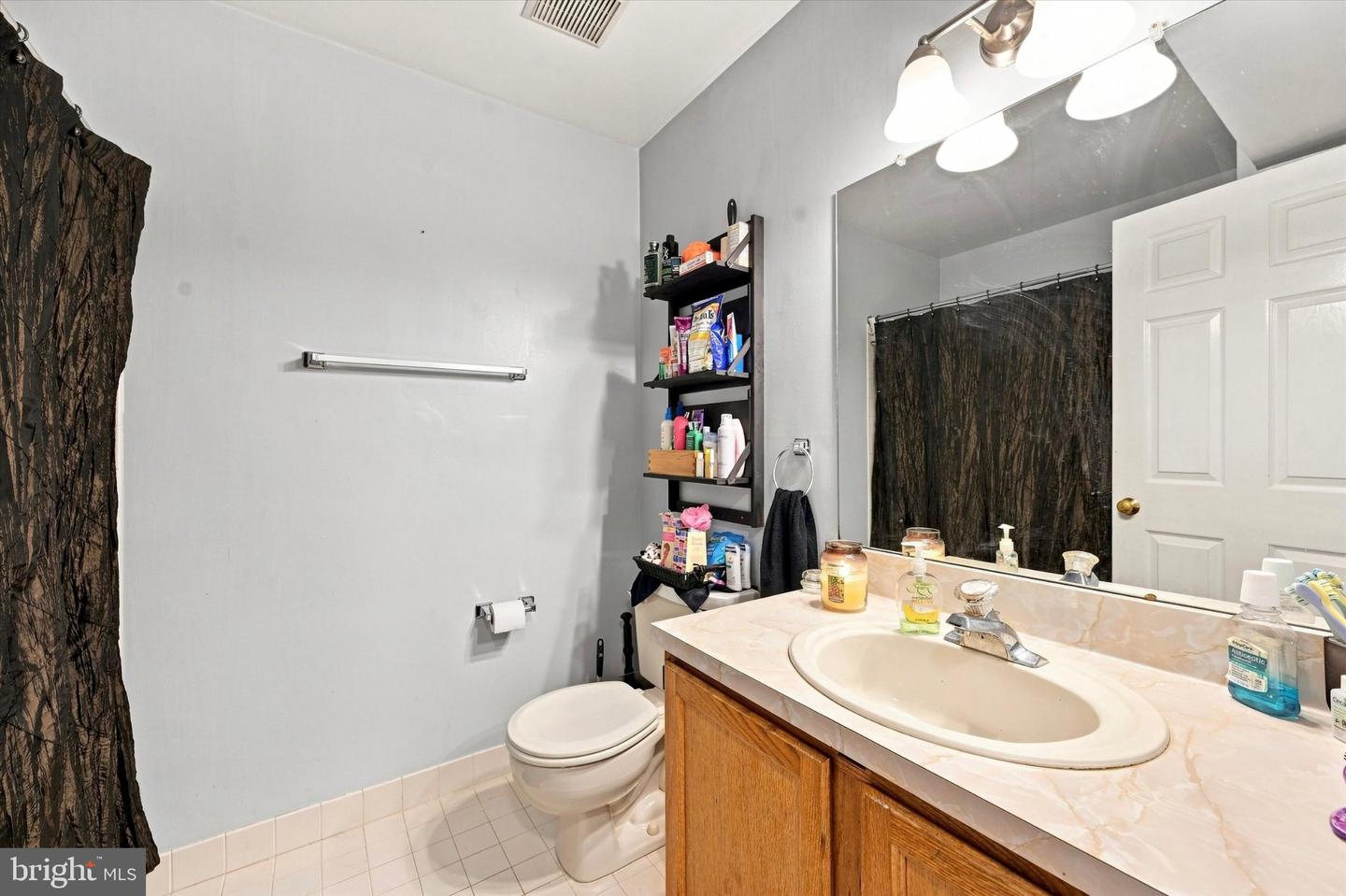 351 Danbury Ln Property Photo 12