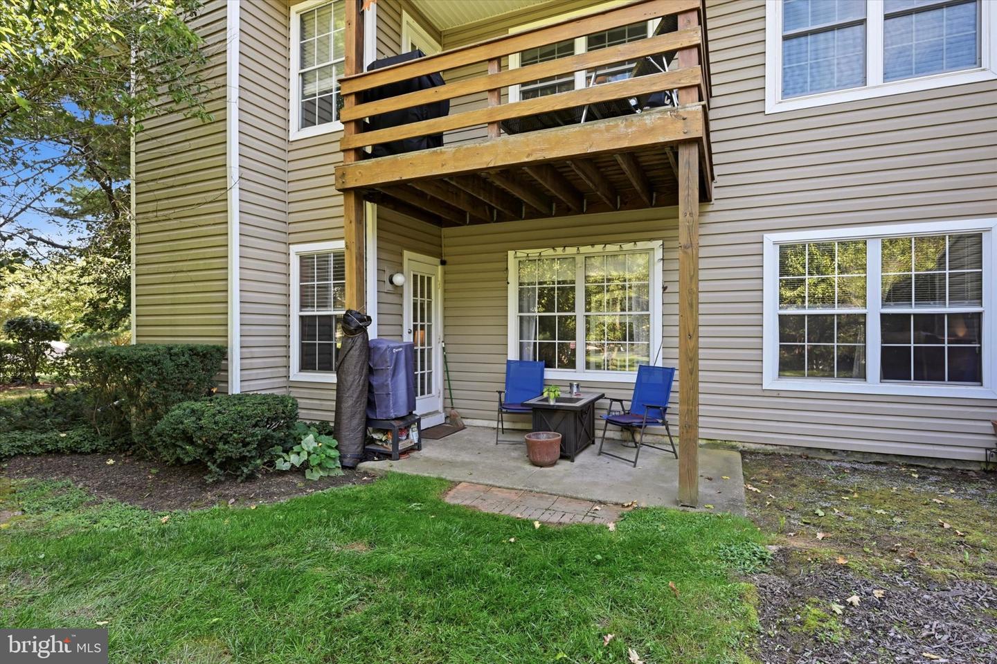 351 Danbury Ln Property Photo 15