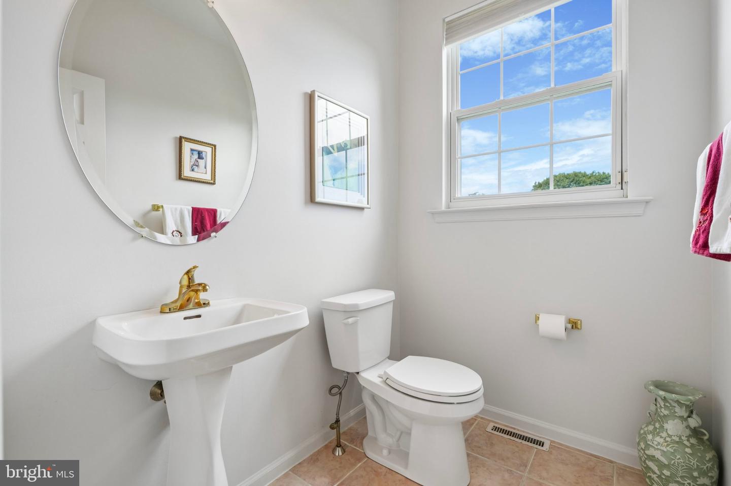 42 James Hayward Rd Property Photo 15