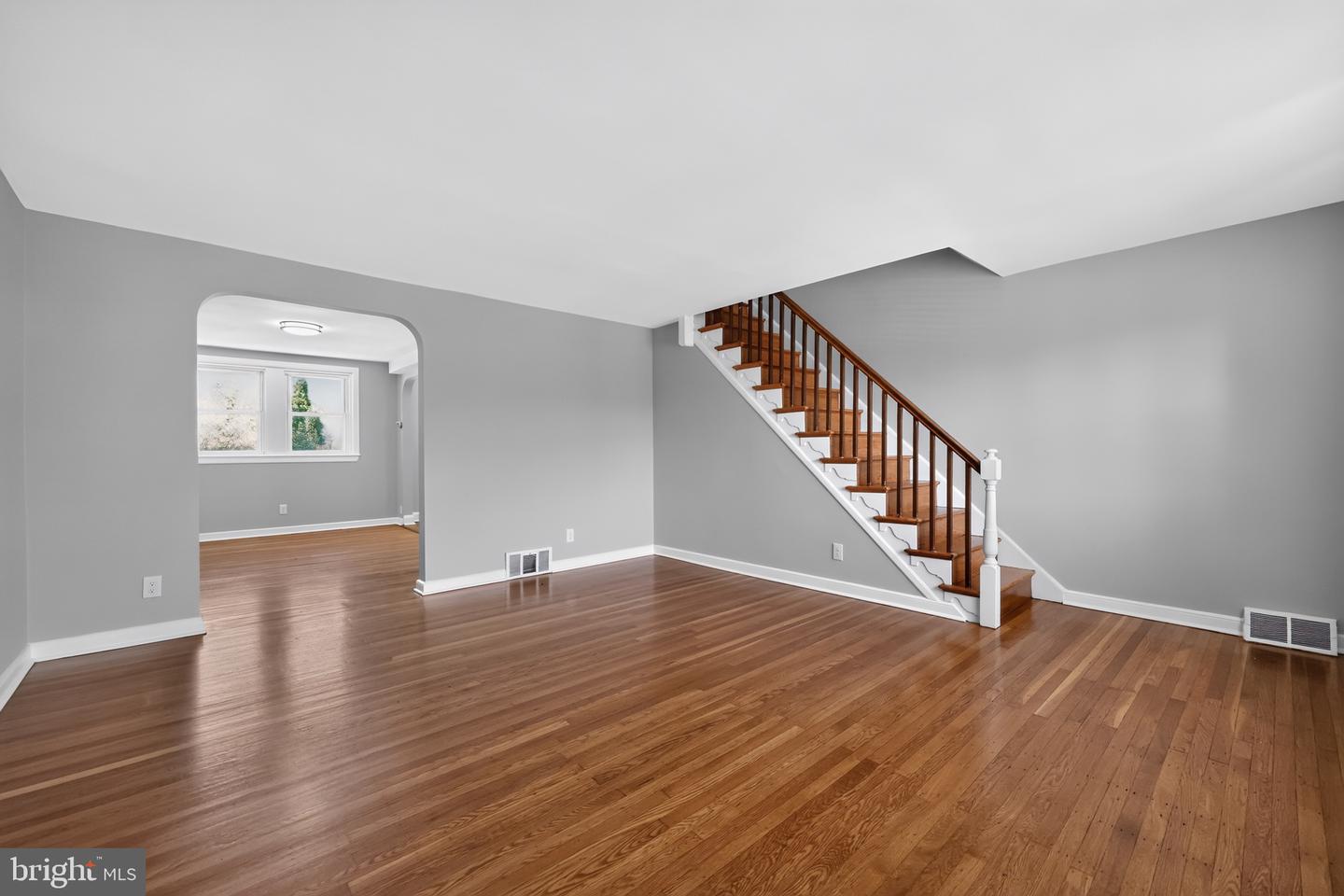 3839 Plumstead Ave Property Photo 2