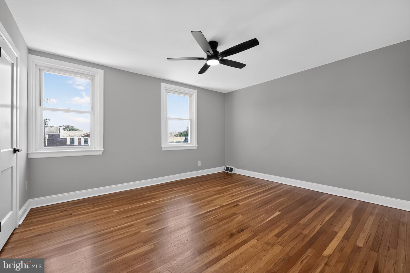3839 Plumstead Ave Property Photo 10