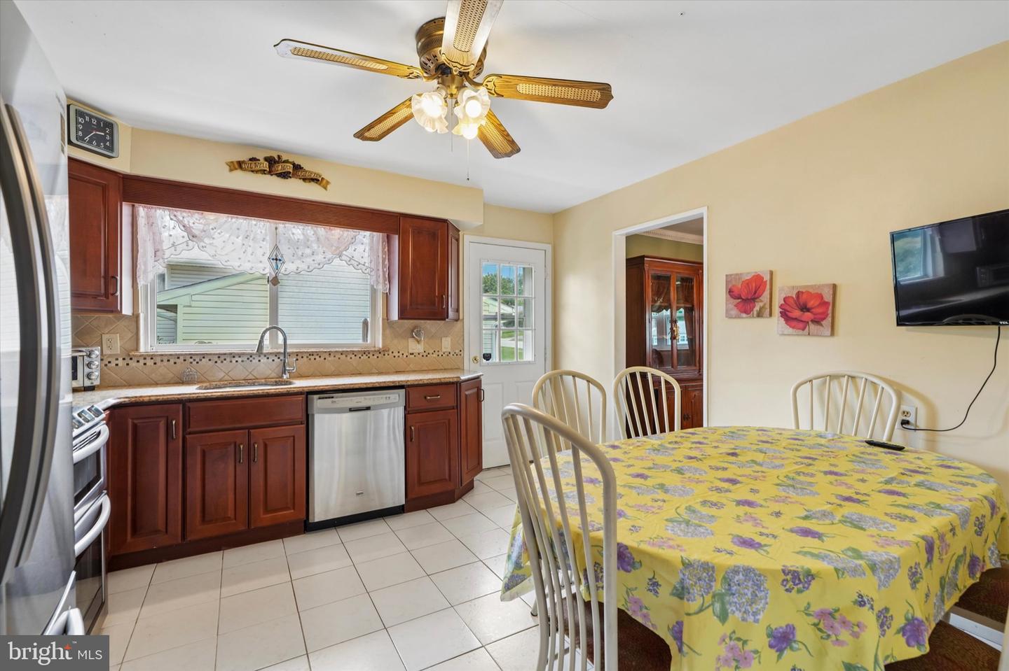 257 Hemlock Ln Property Photo 15