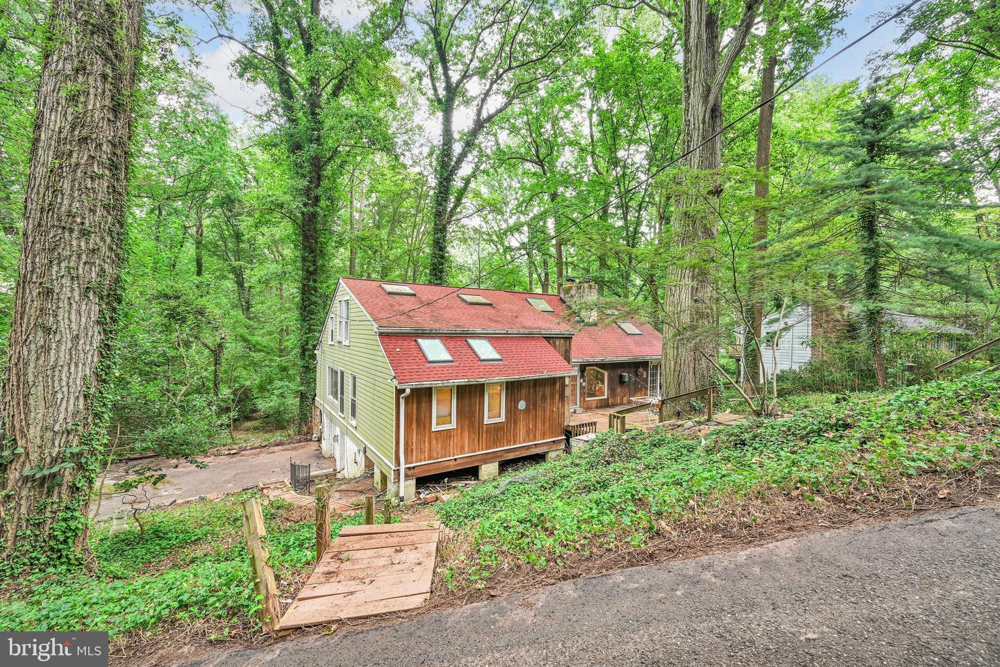 9 Wooded Ln Property Photo 7