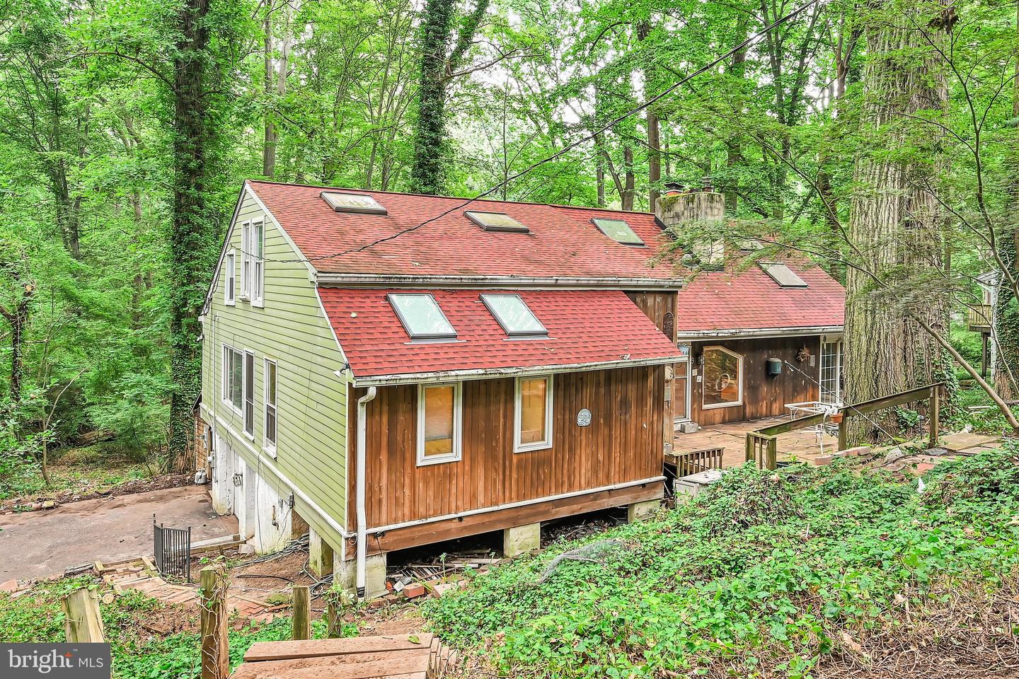 9 Wooded Ln Property Photo 8