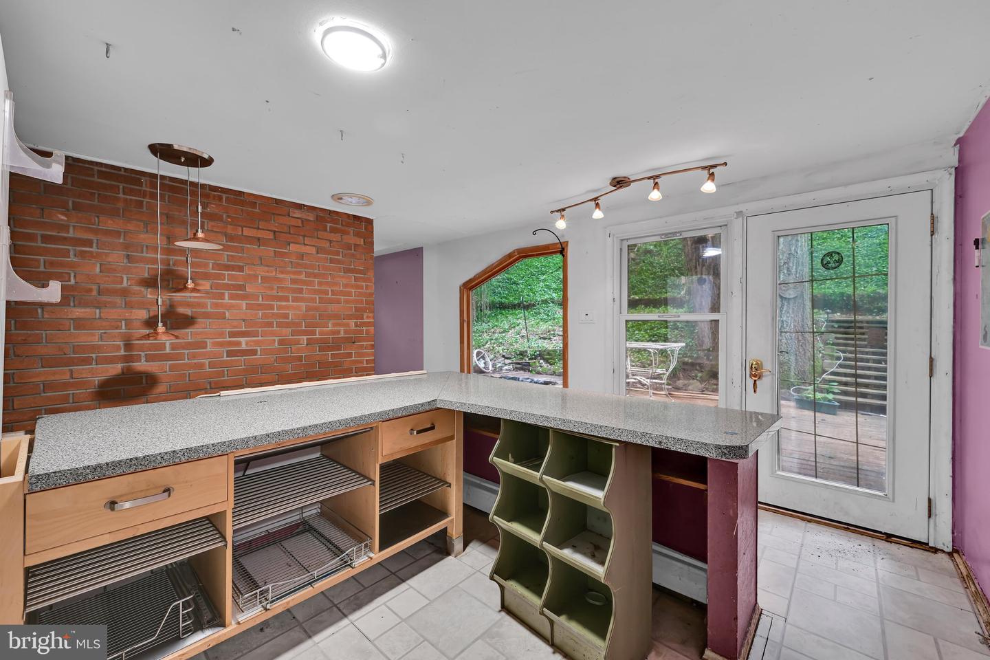 9 Wooded Ln Property Photo 18
