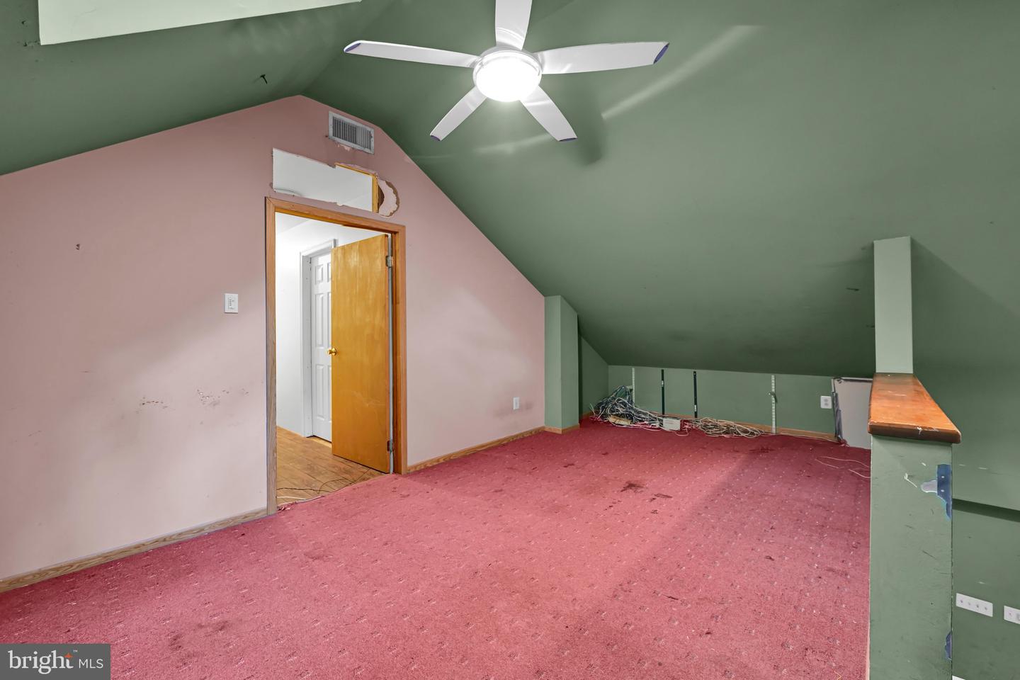 9 Wooded Ln Property Photo 34
