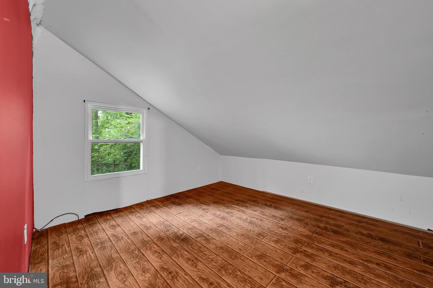 9 Wooded Ln Property Photo 38