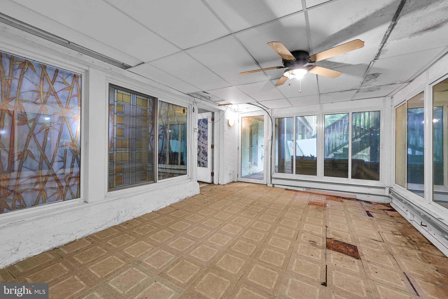 9 Wooded Ln Property Photo 43