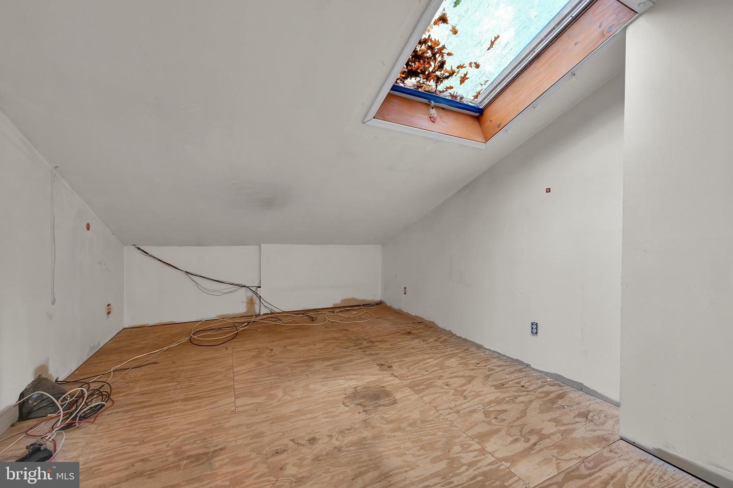 9 Wooded Ln Property Photo 44