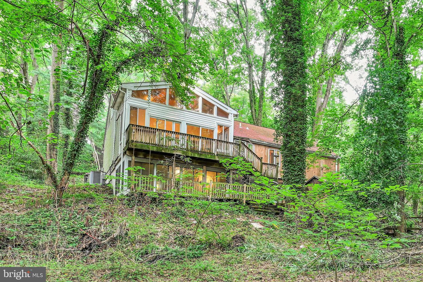 9 Wooded Ln Property Photo 49