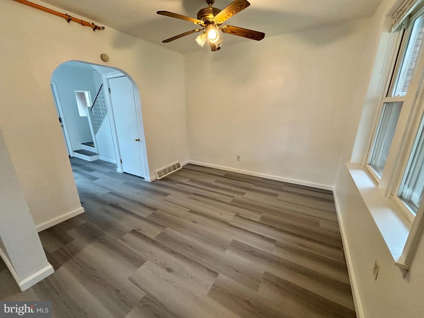 17 Walnut St Property Photo 8
