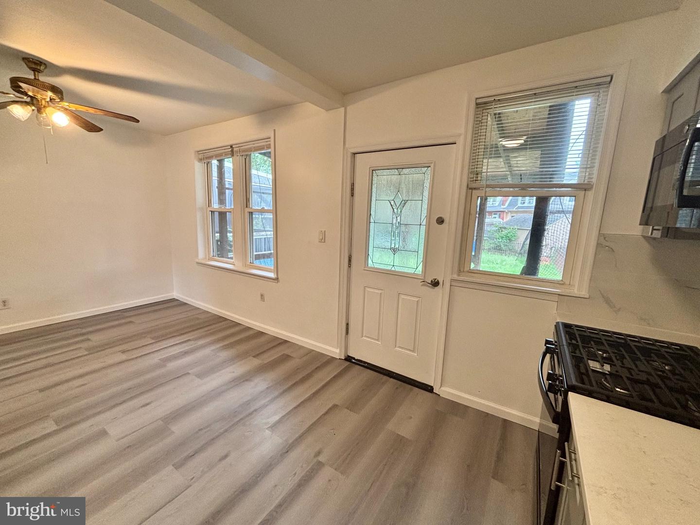 17 Walnut St Property Photo 12