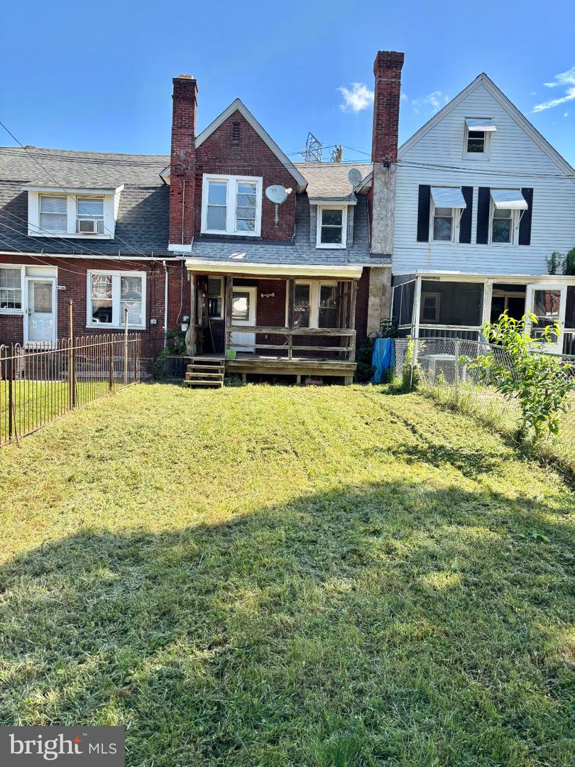 17 Walnut St Property Photo 31