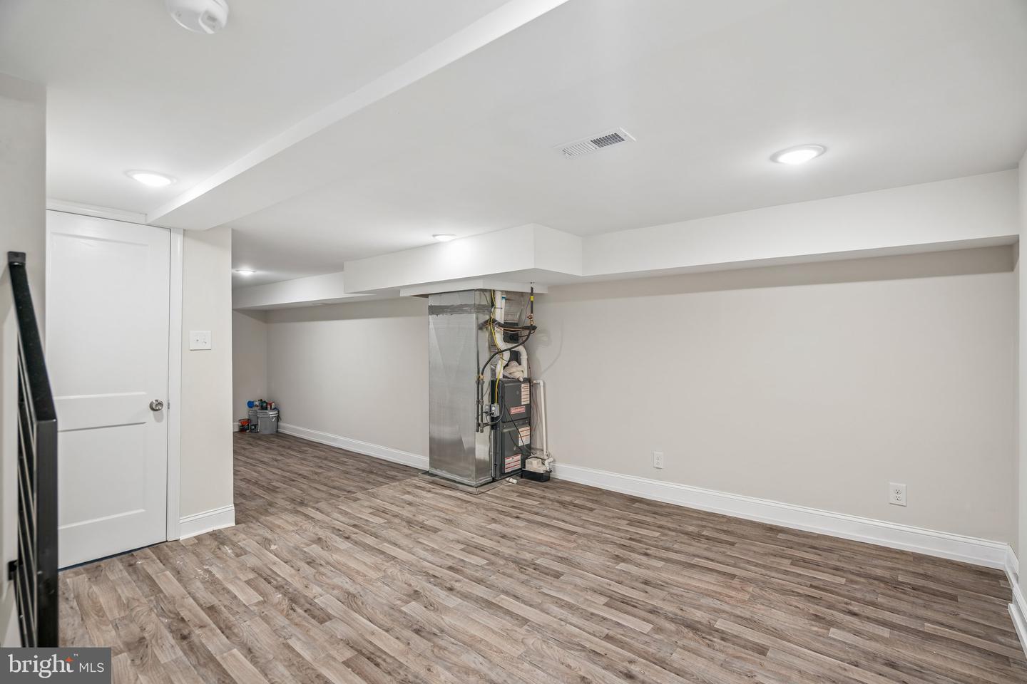 127 Whitely Ter Property Photo 22