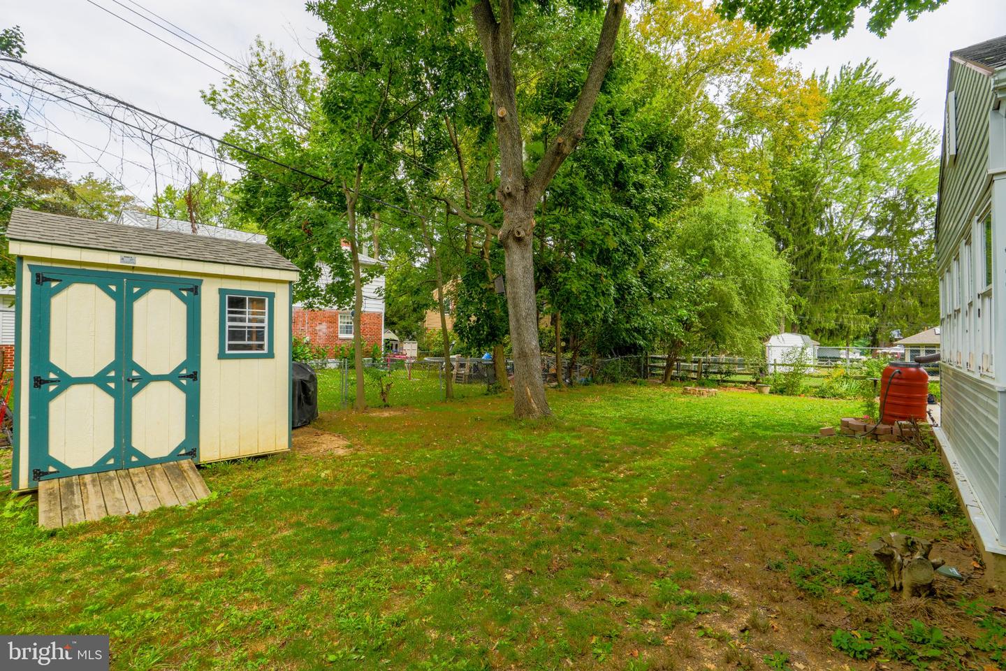609 School Ln Property Photo 33
