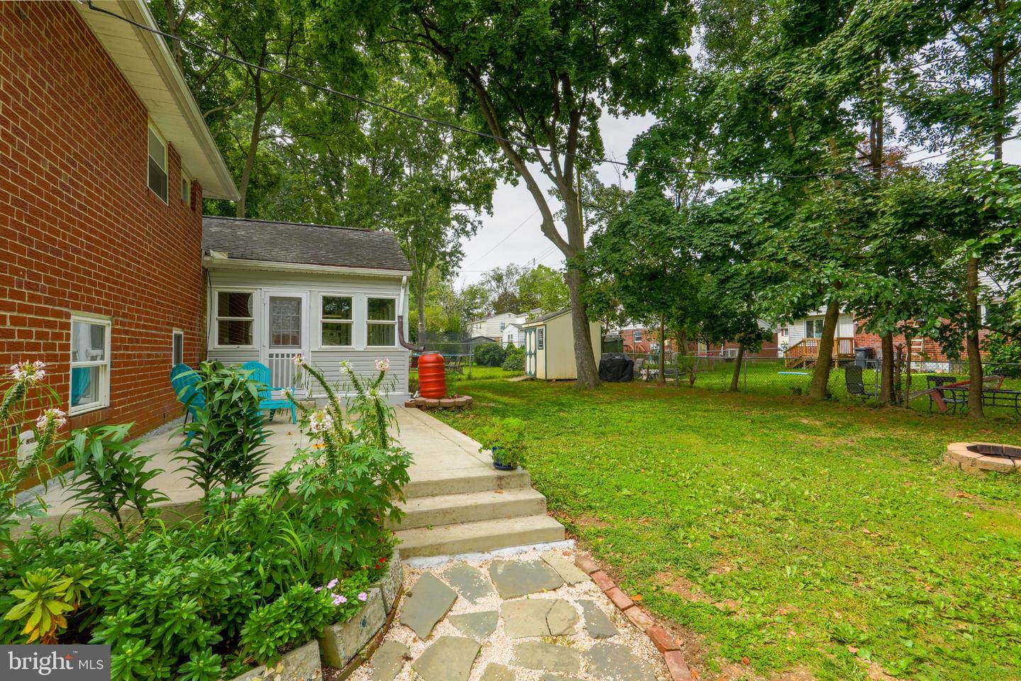 609 School Ln Property Photo 36