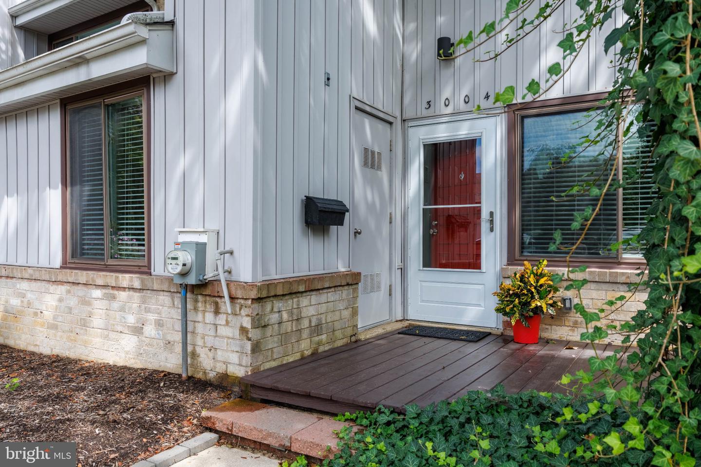 3004 Monterey Ct Property Photo 4