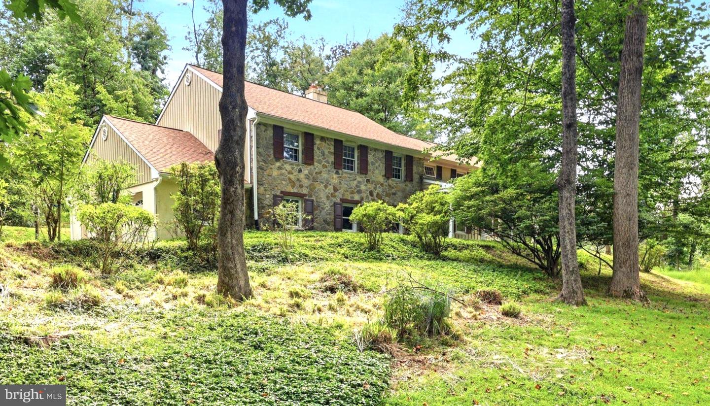 373 Ivy Ln Property Photo 1