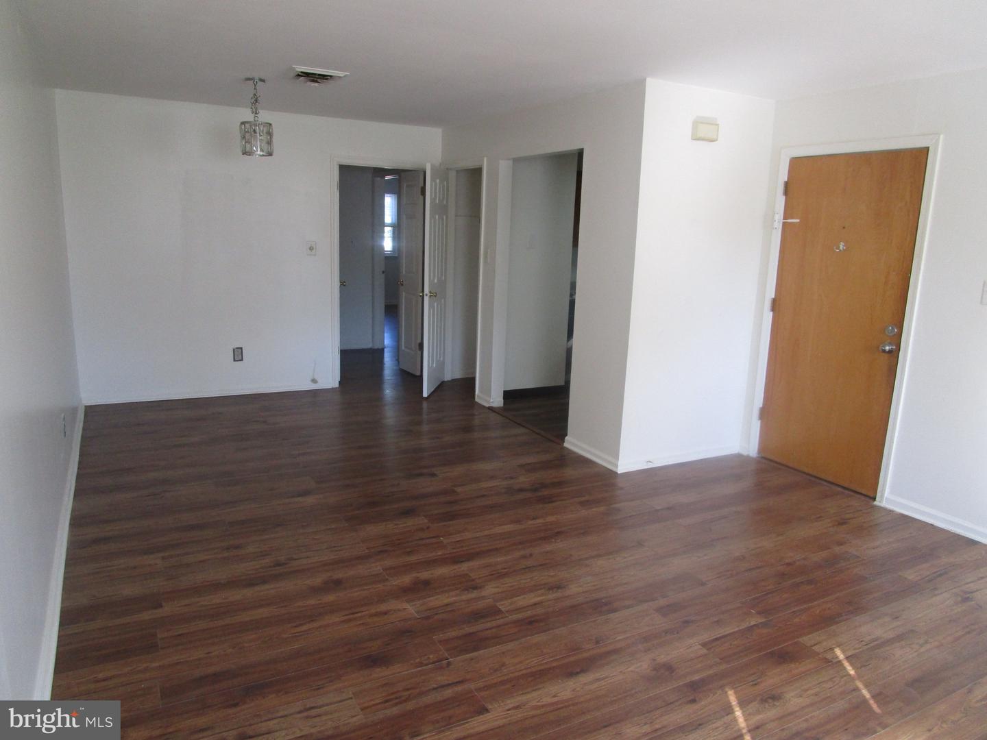 44 S S. Lansdowne Ave. Ave #202 Property Photo 3
