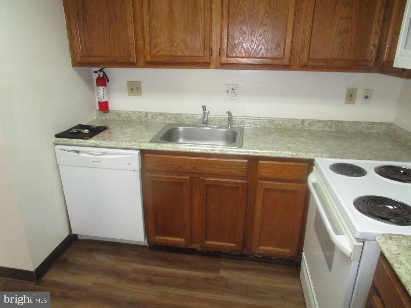 44 S S. Lansdowne Ave. Ave #202 Property Photo 8