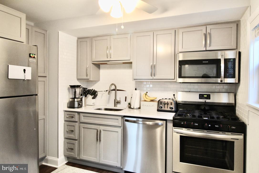 829 Spruce St #fl 1 Property Photo 8