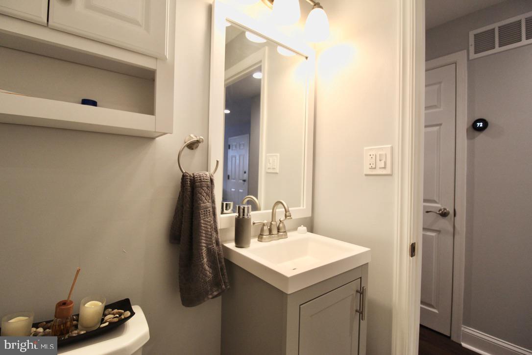 829 Spruce St #fl 1 Property Photo 14