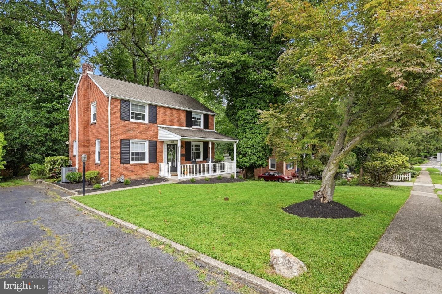 112 Ashwood Rd Property Photo 2