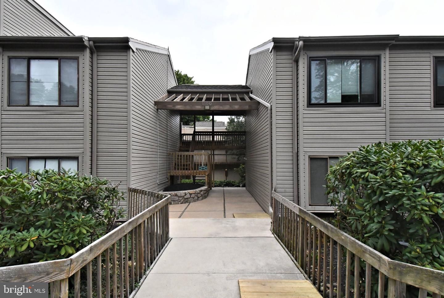 1110 Pritchard Pl Property Photo 2