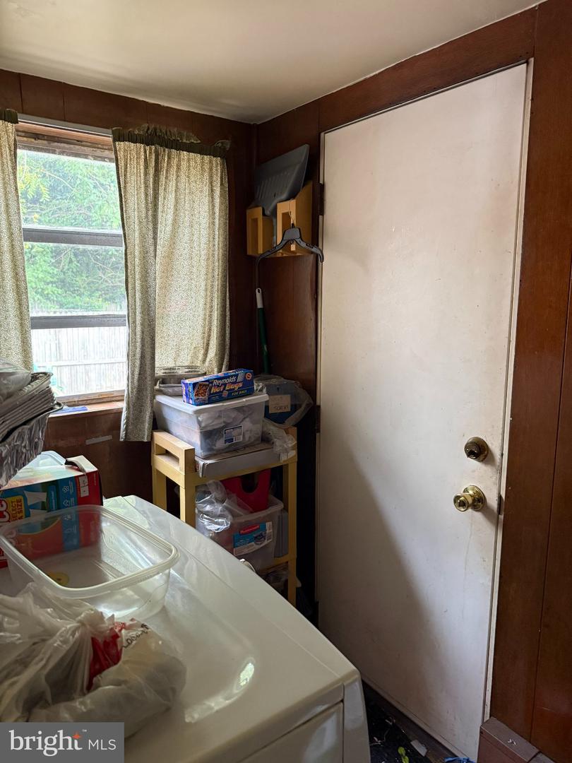 415 Clifton Ave Property Photo 7