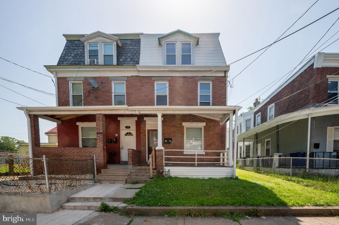 109 N 2ND ST
