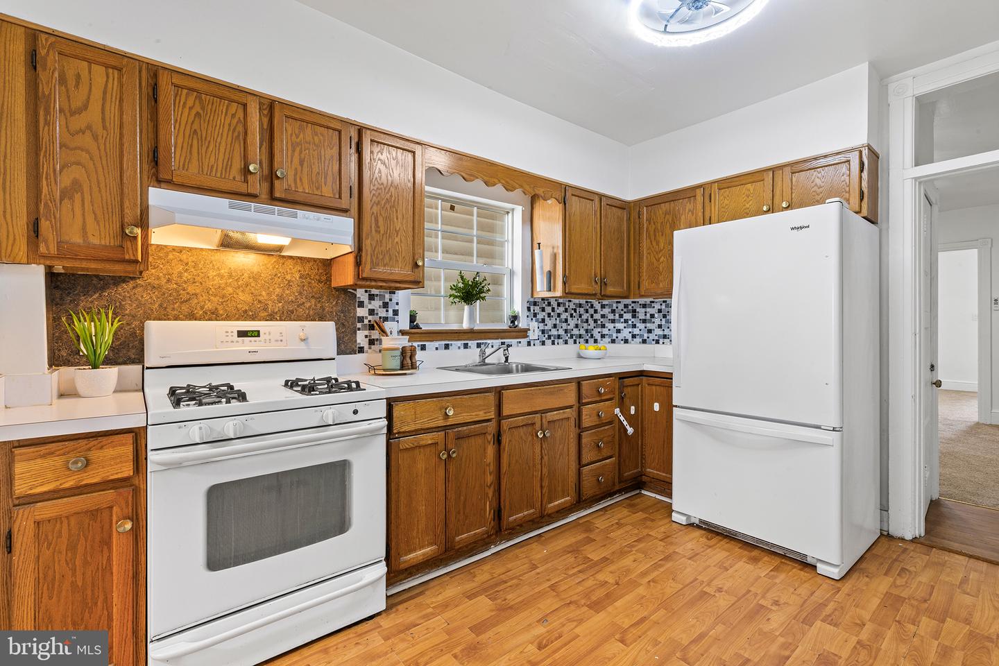 1046 Yates Property Photo 11