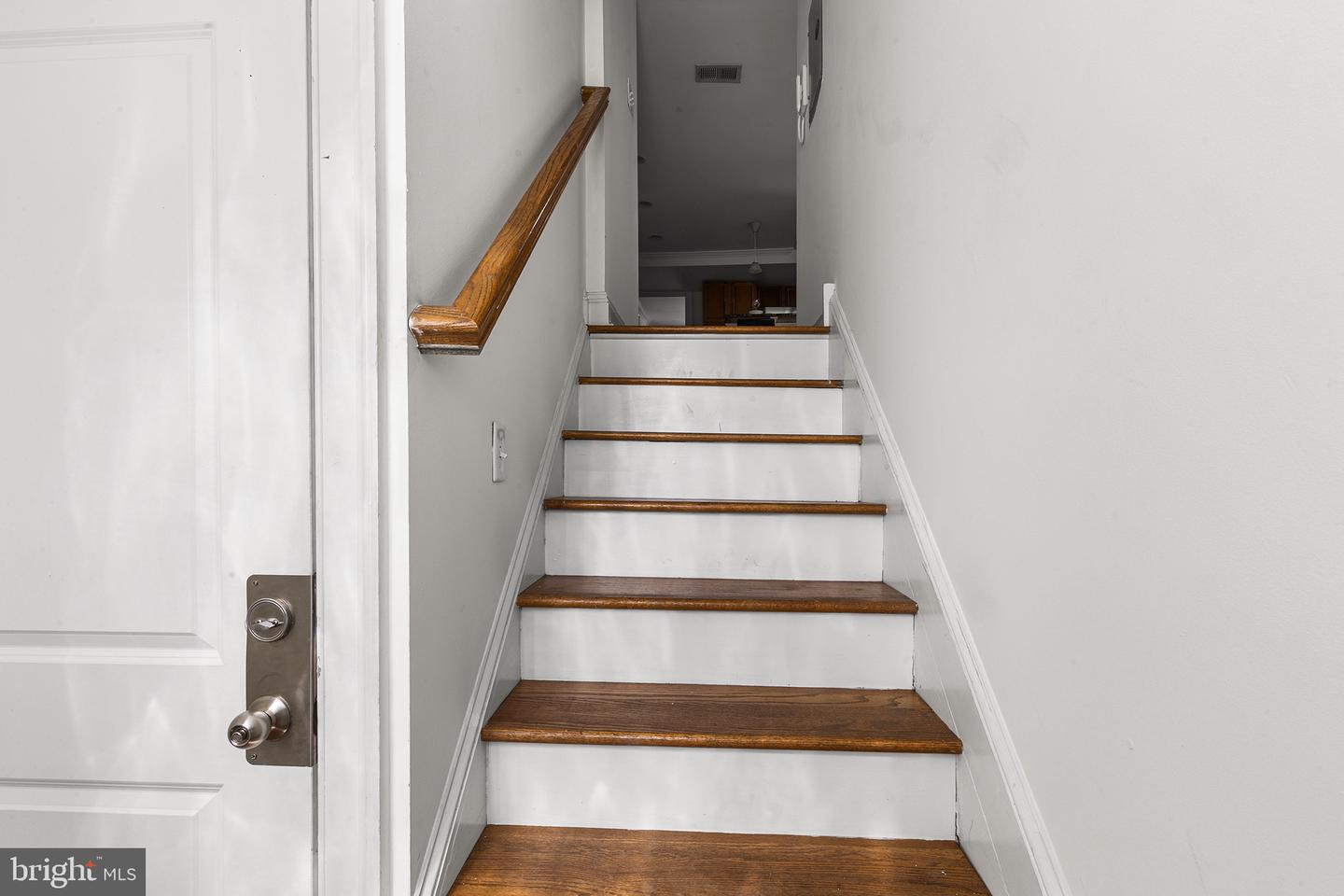 1046 Yates Property Photo 28
