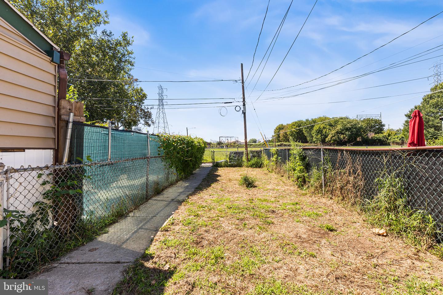 1046 Yates Property Photo 29