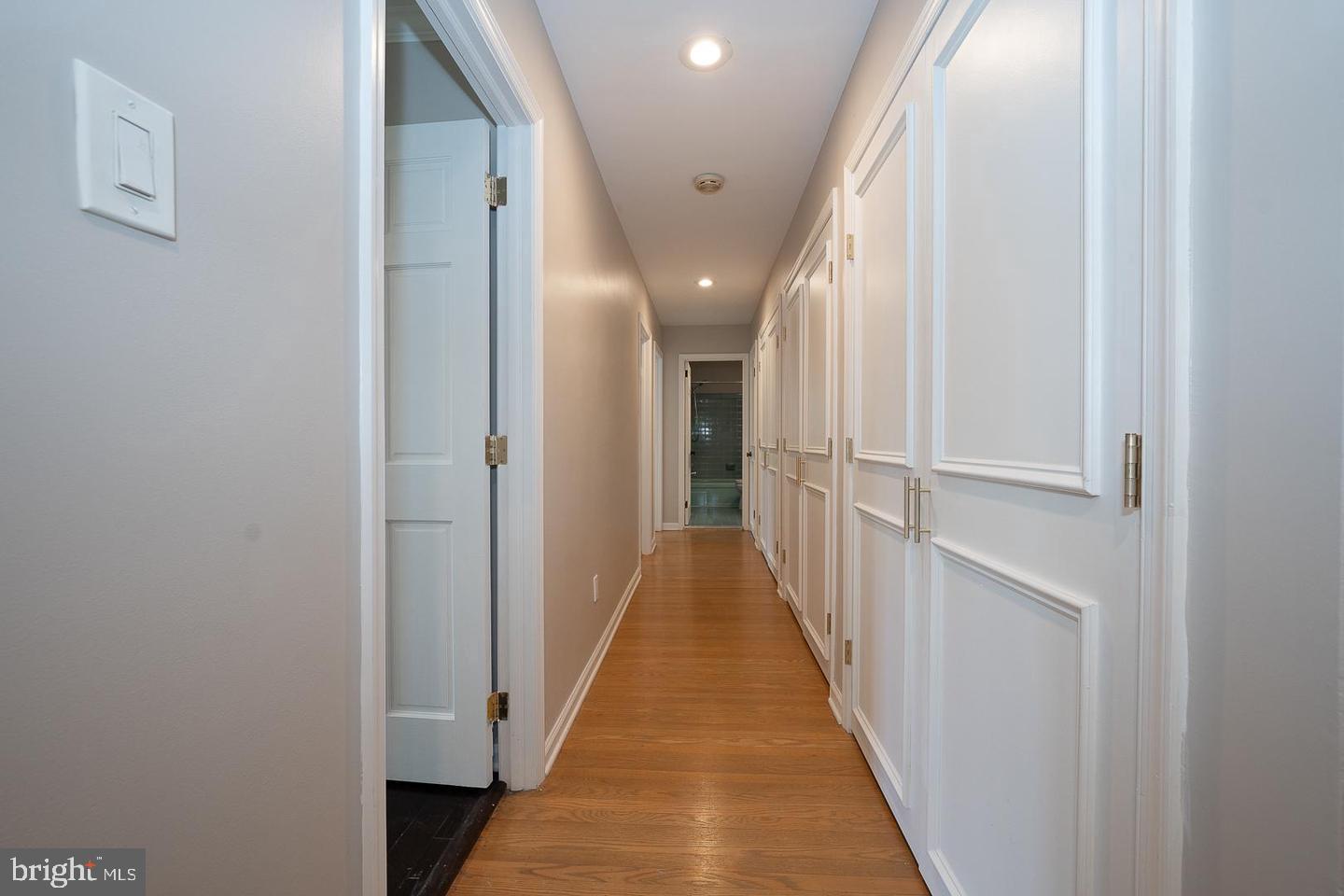 327 Strathmore Dr Property Photo 23