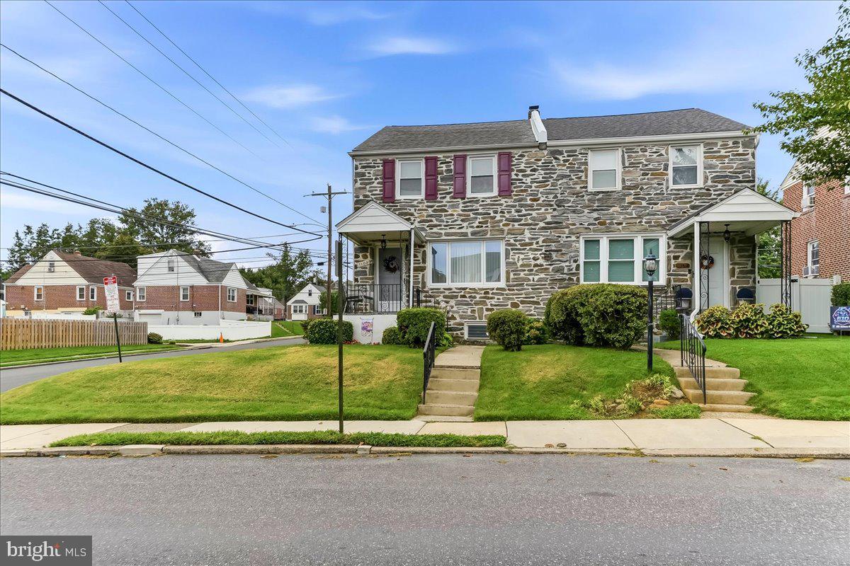 1100 Cobbs St Property Photo 1