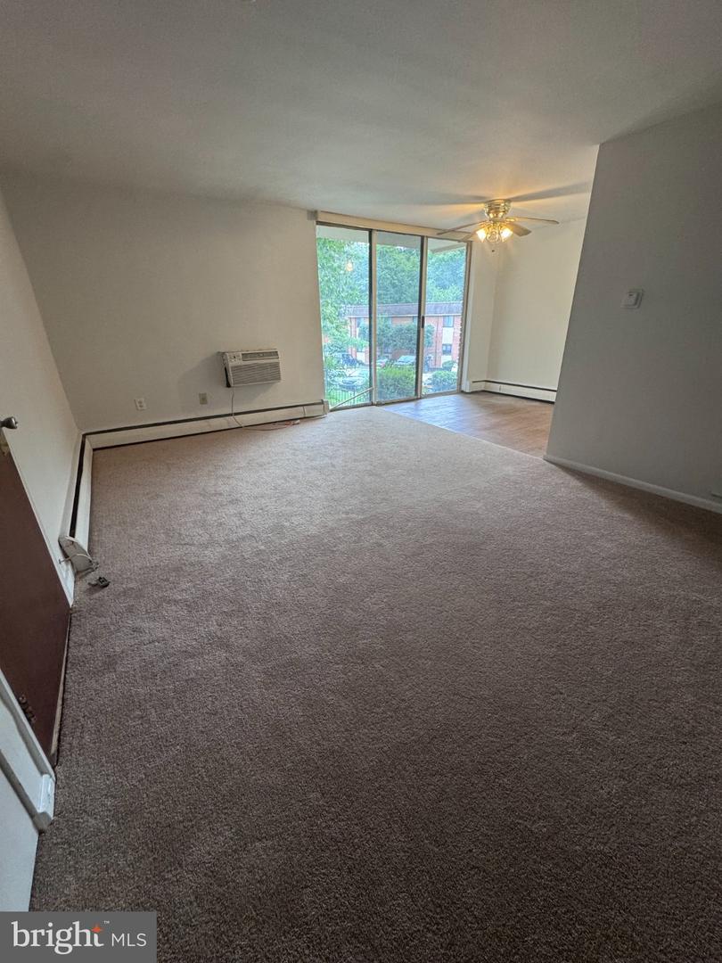 100 E Glenolden Ave #b-11 Property Photo 3